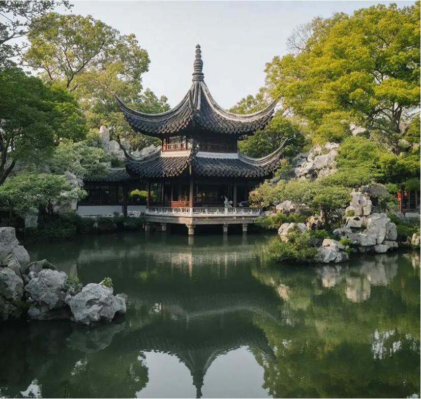 高平斑驳餐饮有限公司